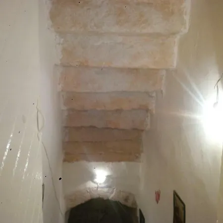 La Grotta *